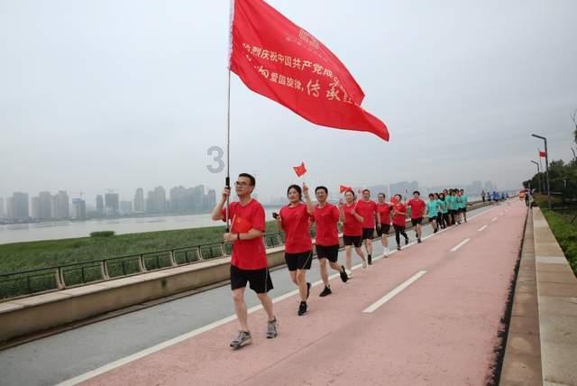欠钱的人突然去世了，钱还能要回来吗？游戏画面